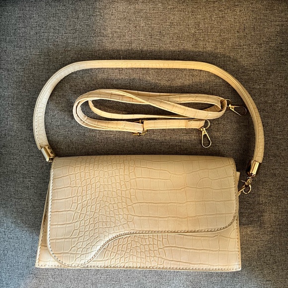 Handbags - Elegant Cream Crossbody Bag